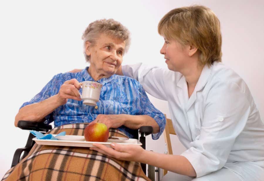 круглосуточная помощь пожилому человеку