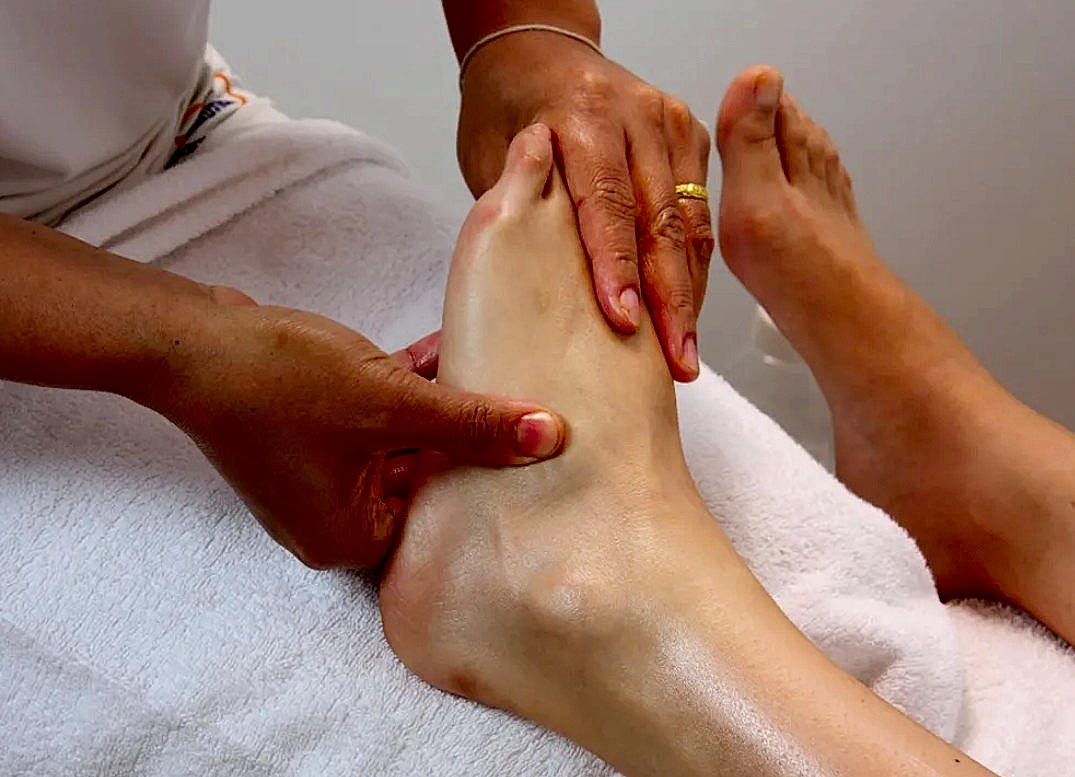 массаж плюсневой кости